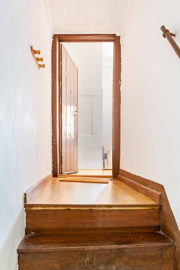 Relax In Lisbon For 4 People With Terrace And Parking Leilighet Eksteriør bilde