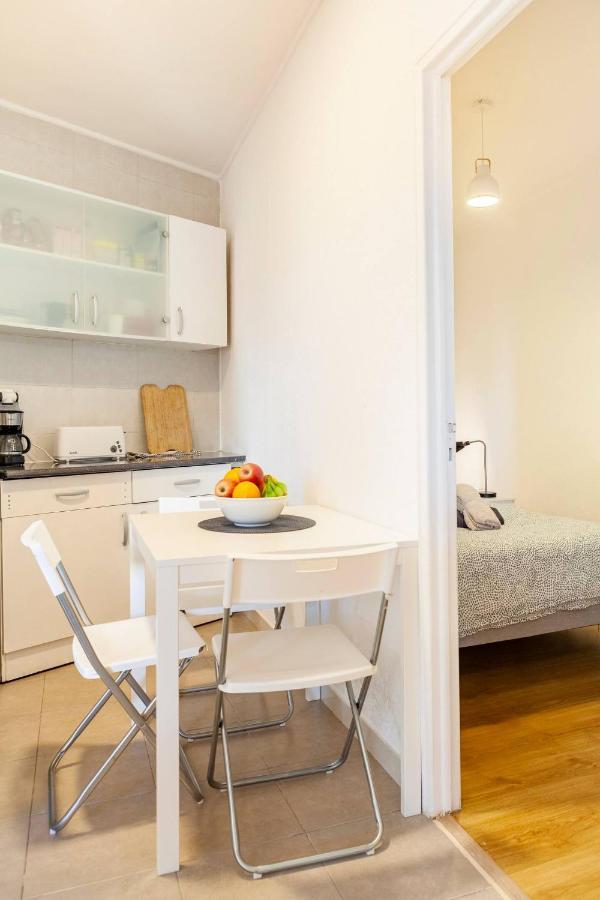 Relax In Lisbon For 4 People With Terrace And Parking Leilighet Eksteriør bilde
